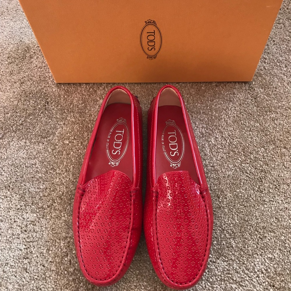 ❌SOLD❌Tod’s Ruby Red Rubber Mocassin Loafer